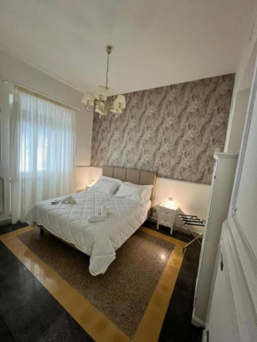 Aragona House